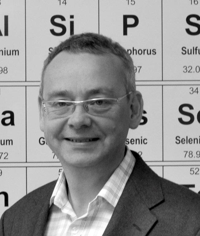 Seminar at NanoMat Master Richard J. Nichols Instituto de